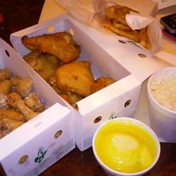 White Fence Farm | restaurant | 3704 S Harlem Ave, Riverside, IL 60546, USA | 7084479325 OR +1 708-447-9325