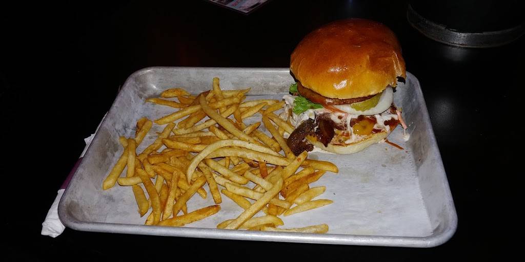 The Mack (Bar & Grill) | restaurant | 4615 Macklind Ave, St. Louis, MO 63109, USA | 3148328199 OR +1 314-832-8199