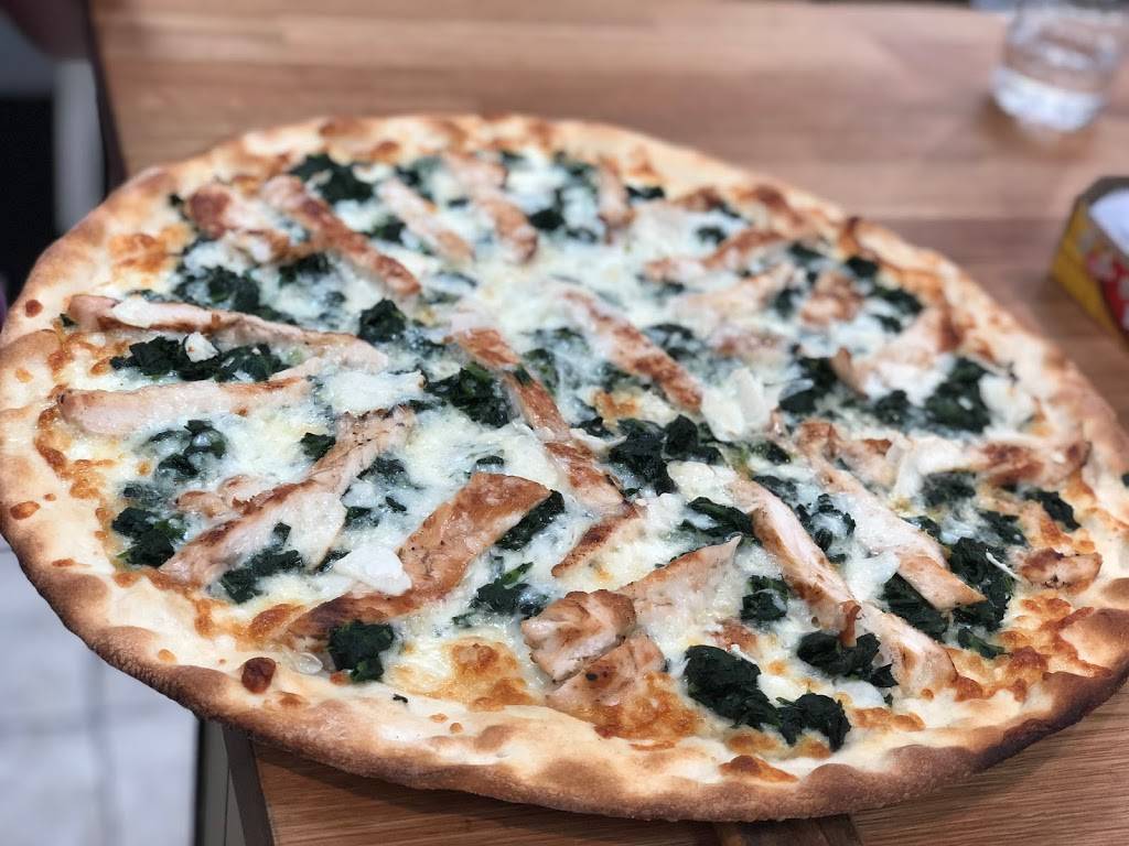 The Pizza Box | restaurant | 15 Huntington St, Shelton, CT 06484, USA | 2035138040 OR +1 203-513-8040