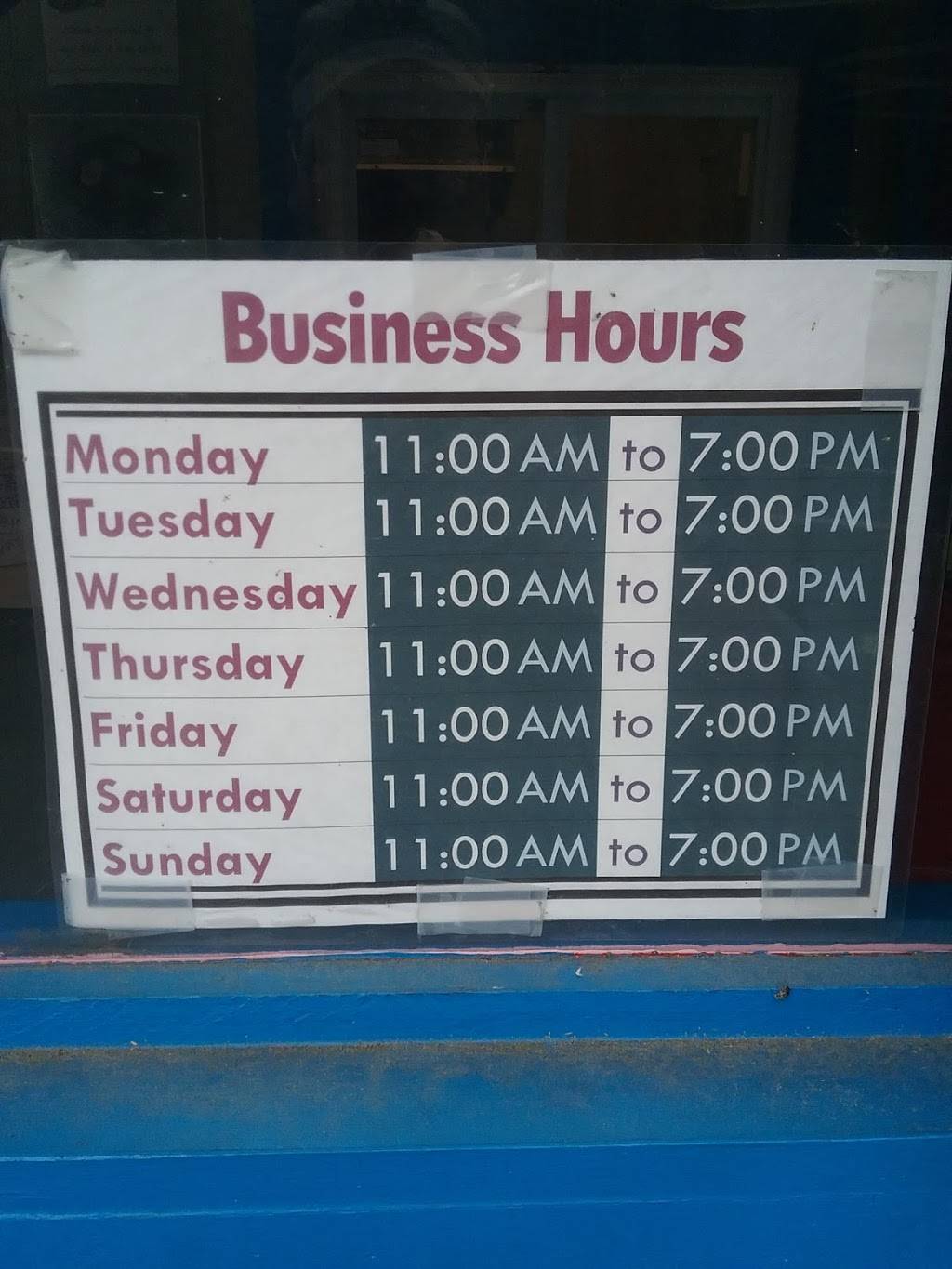 Burgers N Things | restaurant | 12000 Lee Hwy, Sperryville, VA 22740, USA | 5409878311 OR +1 540-987-8311