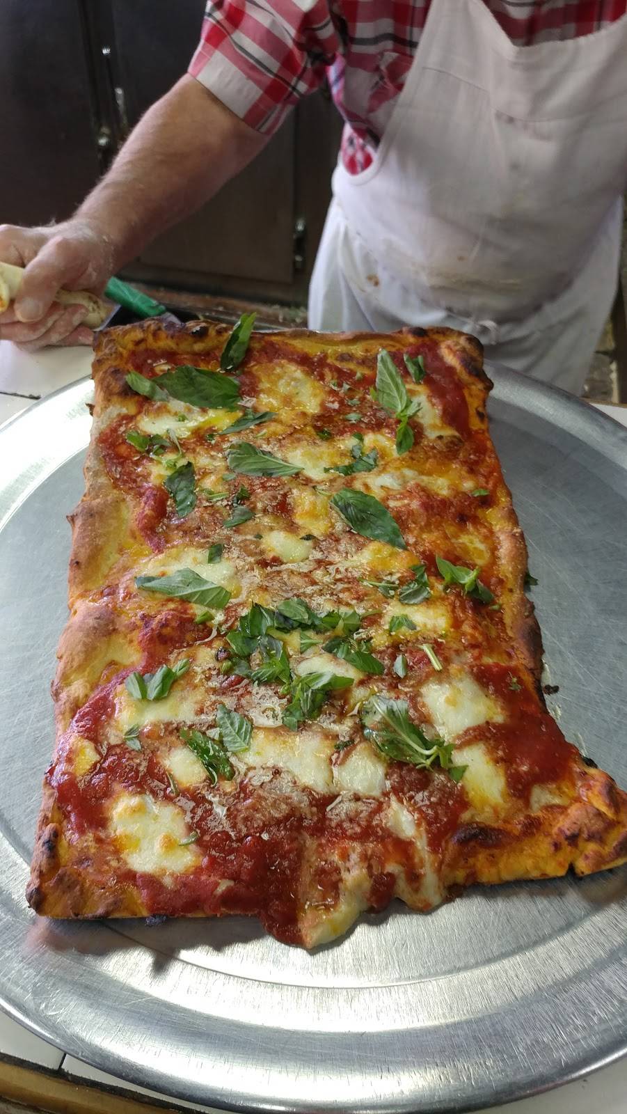 Di Fara Pizza | meal takeaway | 1424 Avenue J, Brooklyn, NY 11230, USA | 7182581367 OR +1 718-258-1367