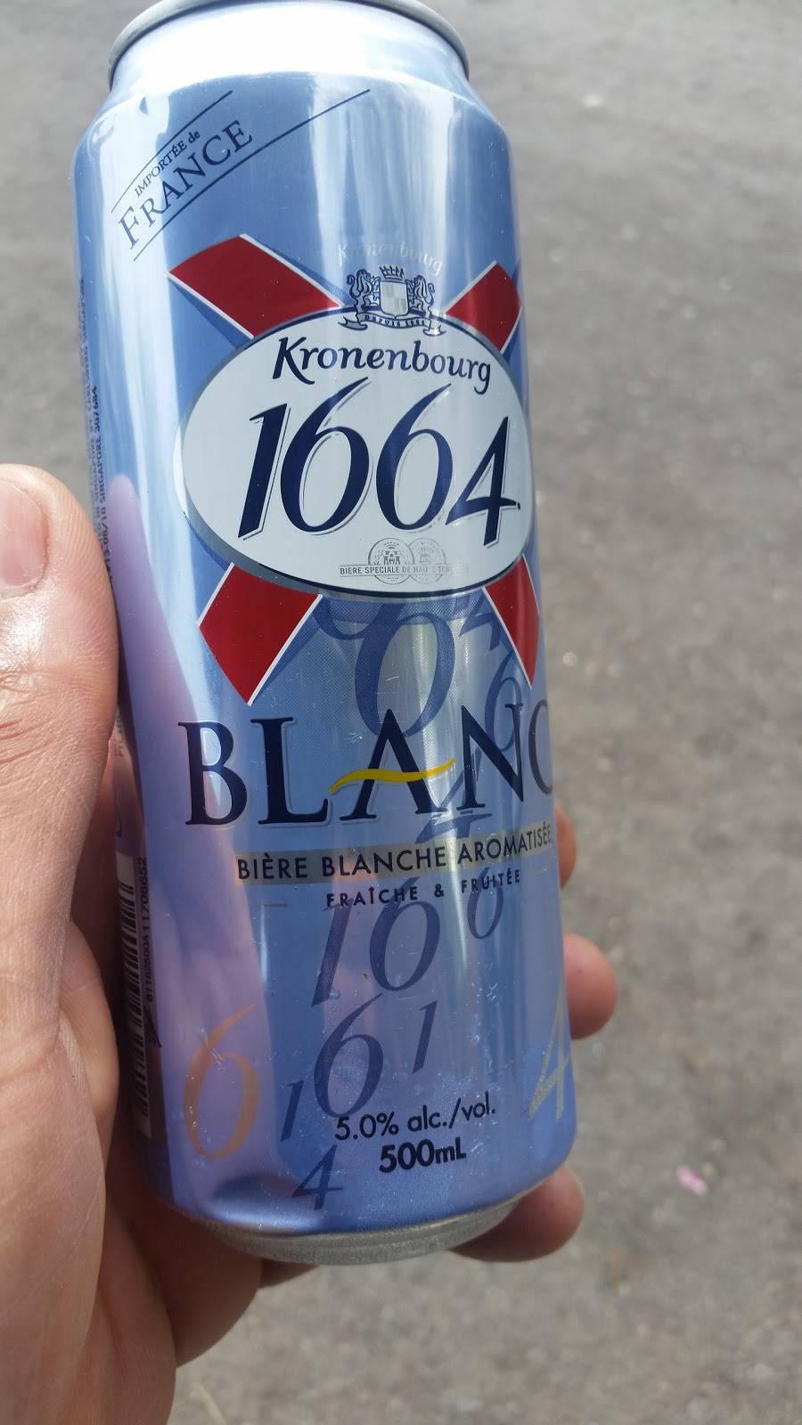 Excuses Dining Lounge | restaurant | 504 Simcoe St S, Oshawa, ON L1H 4J8, Canada | 9054323755 OR +1 905-432-3755