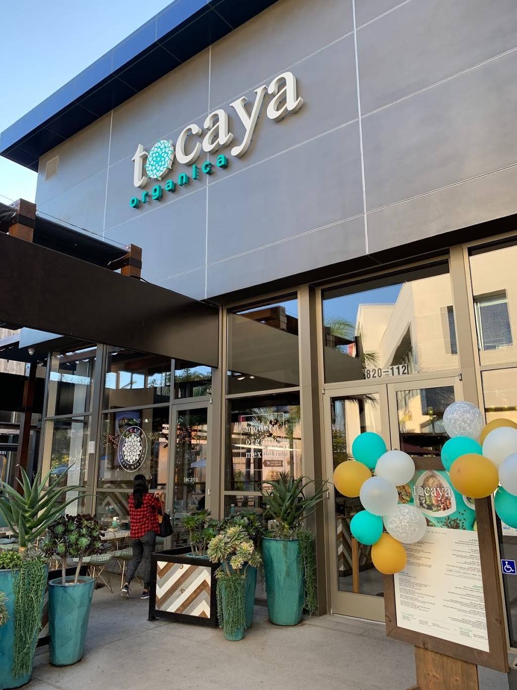 Tocaya Organica - The Point | restaurant | 850 S Sepulveda Blvd a112, El Segundo, CA 90245, USA | 4243520876 OR +1 424-352-0876