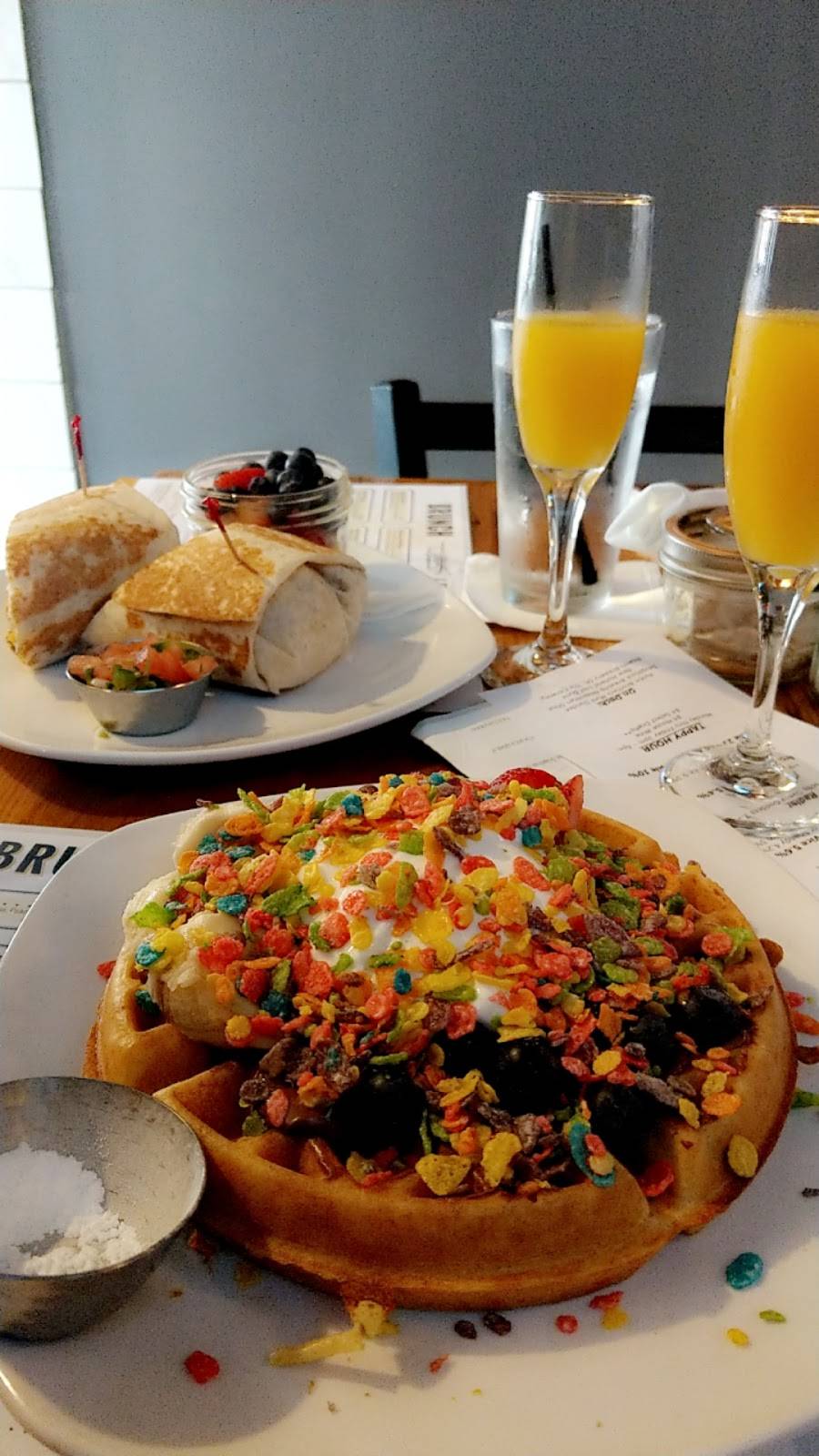 Tavern and Tap | restaurant | 101 S Washington Square, Lansing, MI 48933, USA | 5173745555 OR +1 517-374-5555