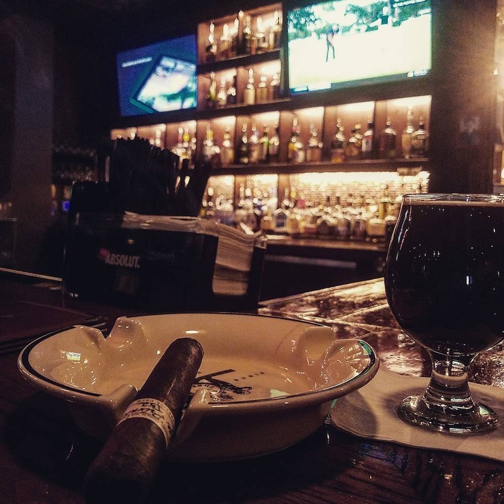 Ambassador Cigars & Spirits | restaurant | 3614 Rochester Rd, Troy, MI 48083, USA | 2482509716 OR +1 248-250-9716