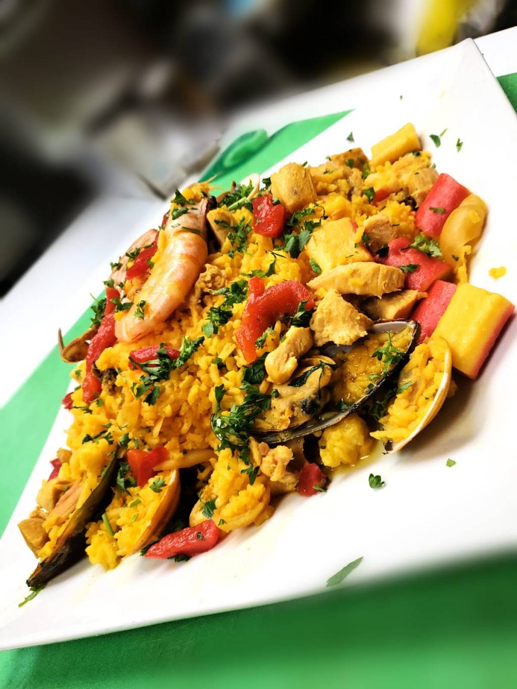 Latin Restaurant | meal takeaway | 10720 W Flagler St, Miami, FL 33174, USA | 3052233329 OR +1 305-223-3329