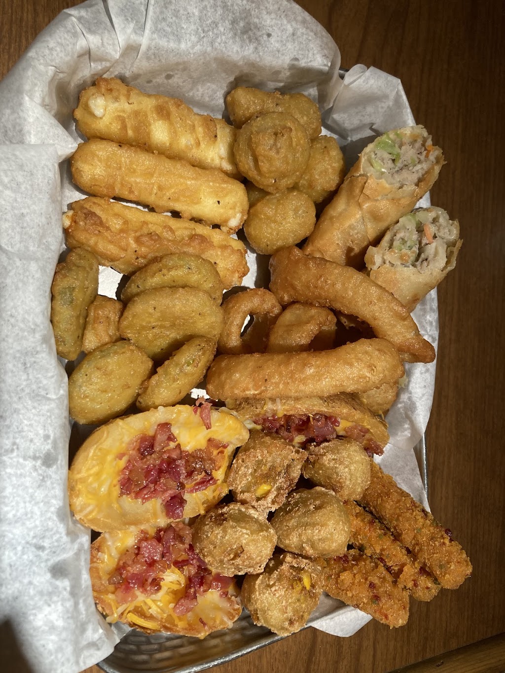 G-10’s Bar & Grill | restaurant | 1400 Ave F NW, Childress, TX 79201, USA | 9409387030 OR +1 940-938-7030