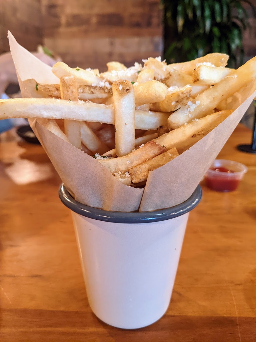 Roam Artisan Burgers | restaurant | 1923 Fillmore St, San Francisco, CA 94115, USA | 4158007801 OR +1 415-800-7801