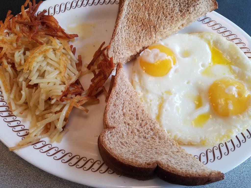 Waffle House | meal takeaway | 901 Lew Dewitt Blvd, Waynesboro, VA 22980, USA | 5409436814 OR +1 540-943-6814