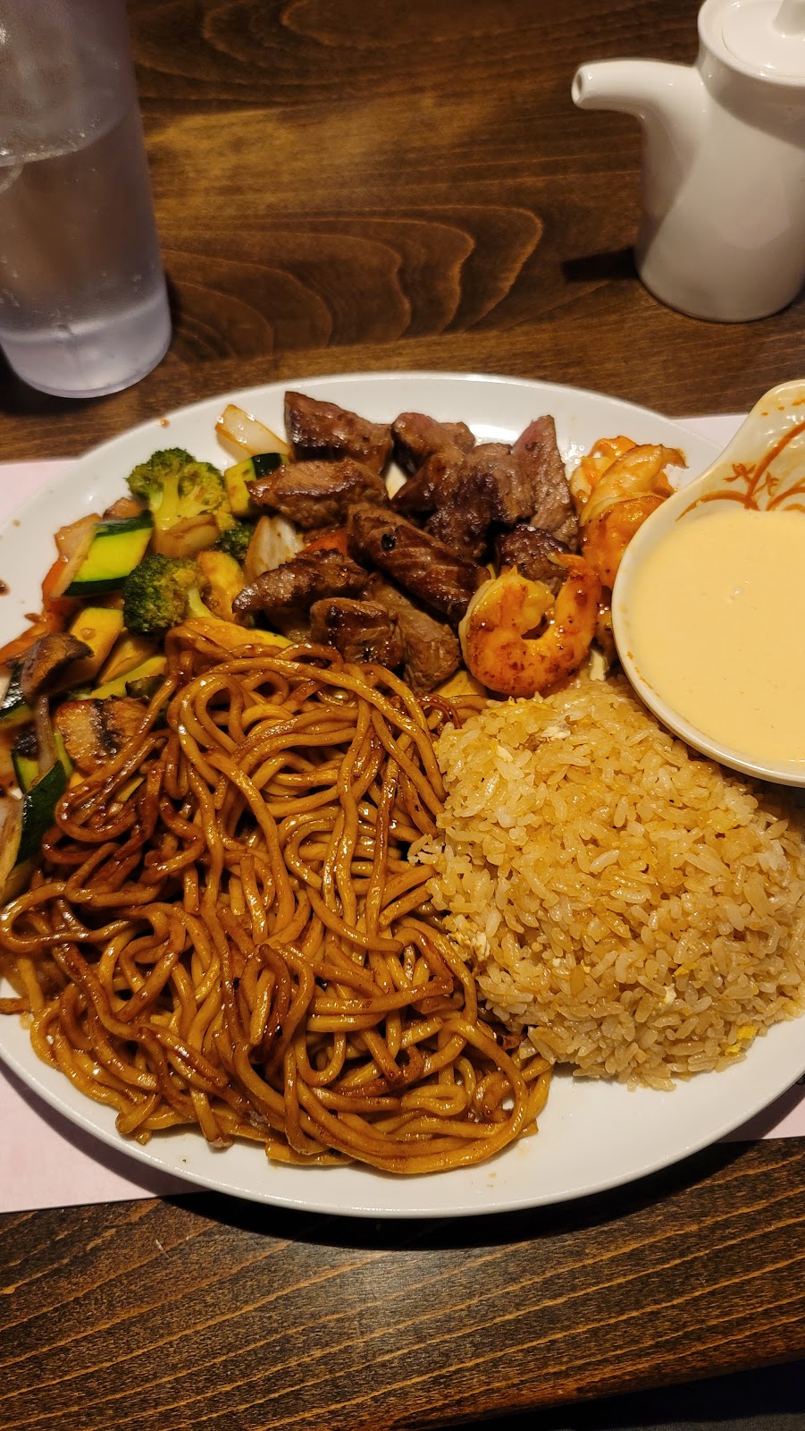 Fuji Sushi & Hibachi LLC | restaurant | 2801 W 41st St, Sioux Falls, SD 57105, USA | 6052751388 OR +1 605-275-1388