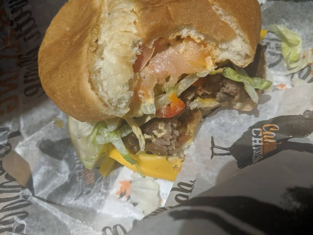 Harveys | restaurant | 7885 McLeod Rd, Niagara Falls, ON L2H 2Y6, Canada | 9053538879 OR +1 905-353-8879