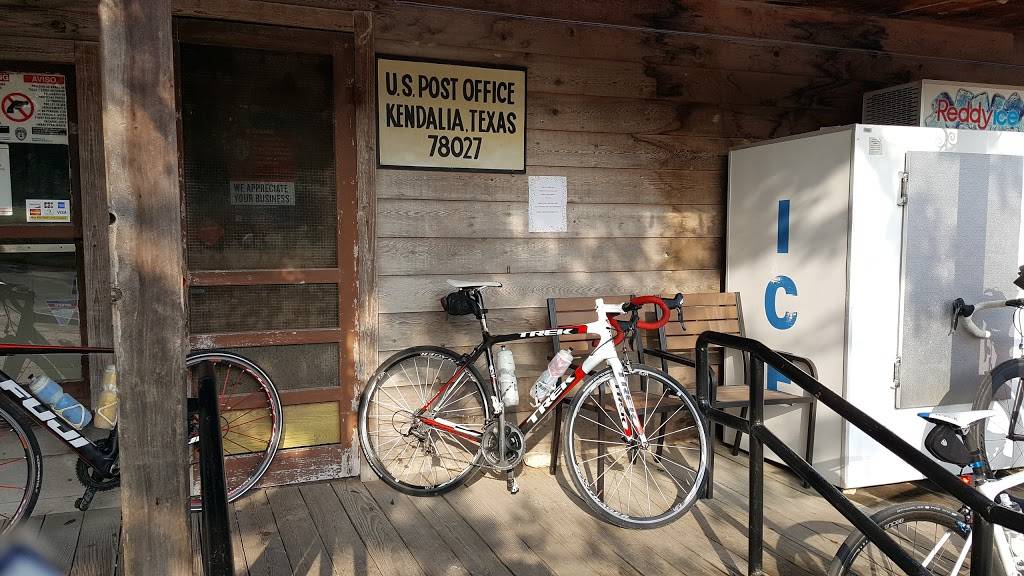 Kendalia General Store | restaurant | 2545 Hwy 473, Kendalia, TX 78027, USA | 8303362450 OR +1 830-336-2450