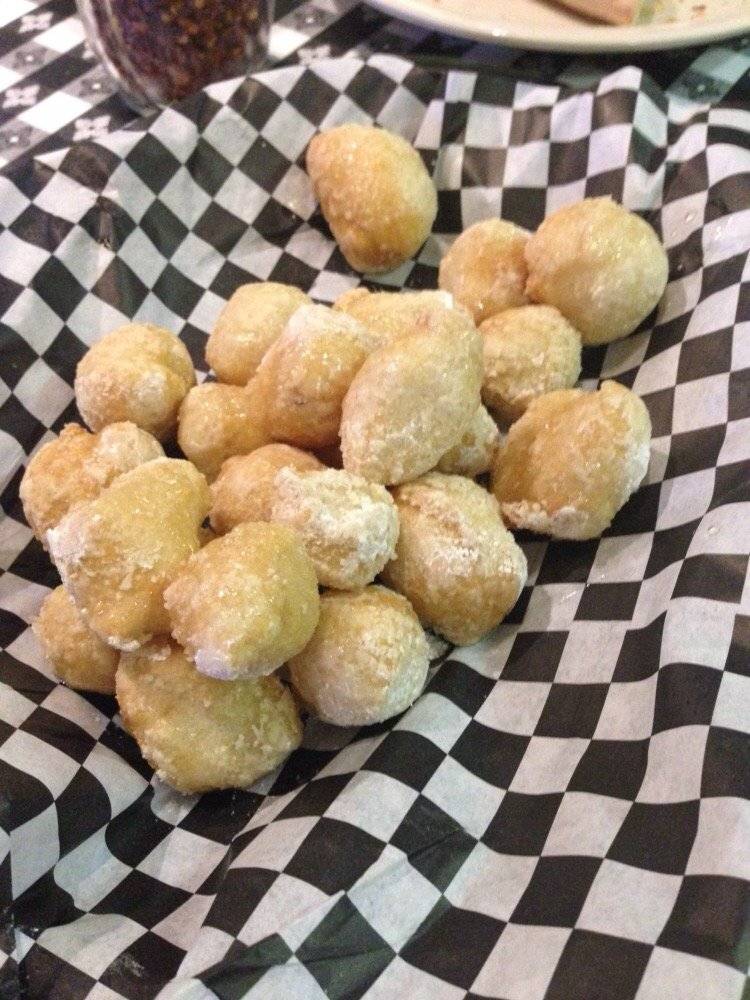 Classic Crust Pizza | restaurant | 2150 E Cactus Rd #130, Phoenix, AZ 85022, USA | 6029961025 OR +1 602-996-1025