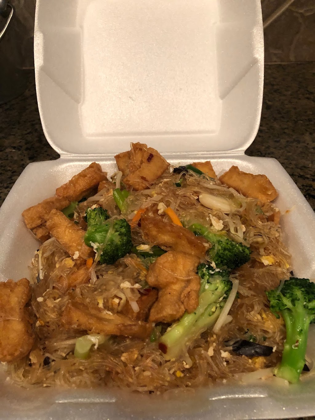 Golden Lotus Thai Food | restaurant | 24188 Boerne Stage Rd, San Antonio, TX 78255, USA | 2103797222 OR +1 210-379-7222