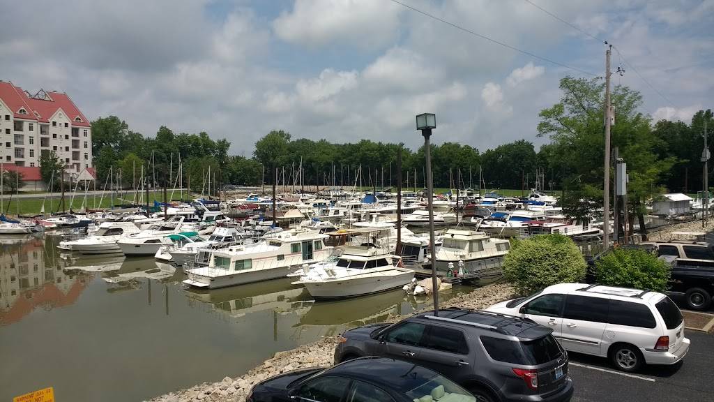 Bearnos Pizza by the Bay | restaurant | 5801 River Rd, Prospect, KY 40059, USA | 5022287933 OR +1 502-228-7933