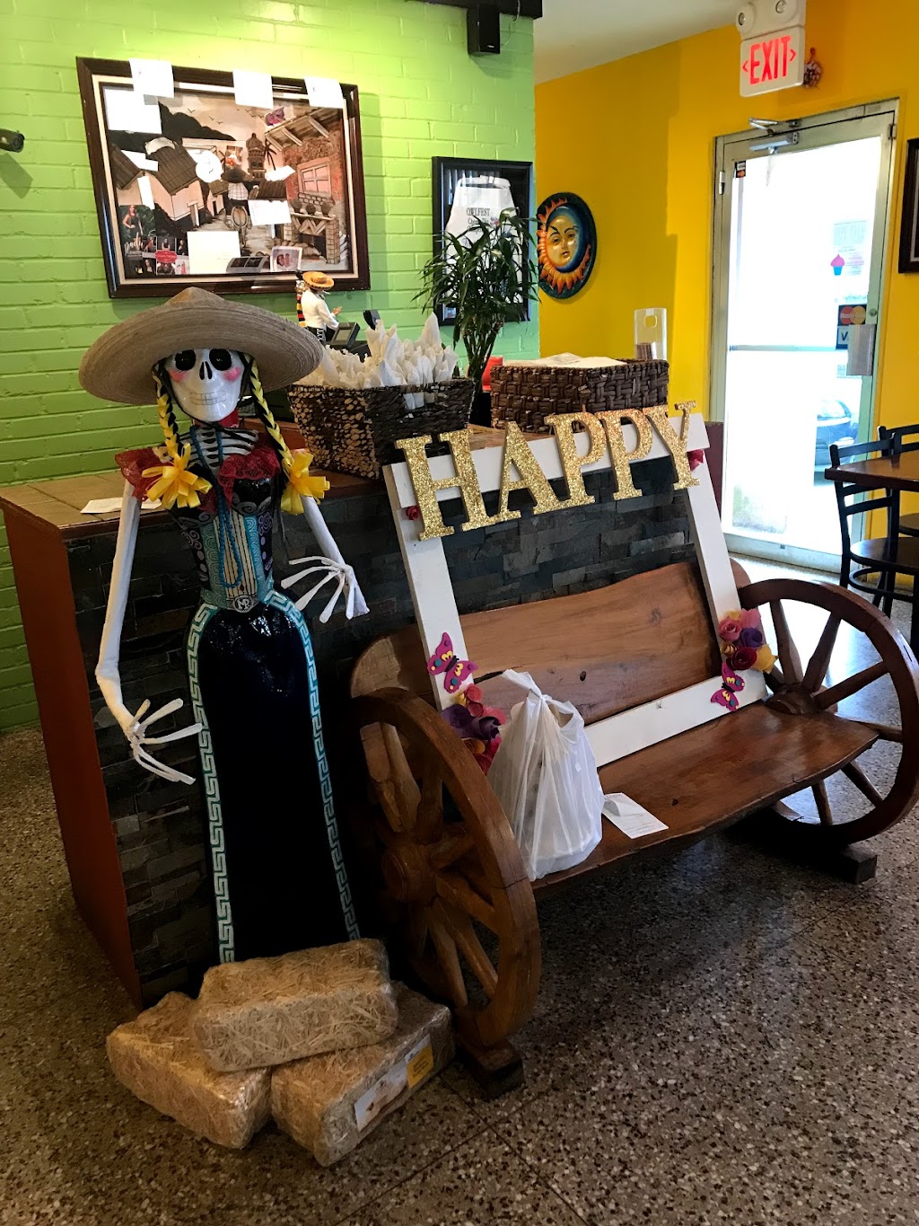 Jaliscos | restaurant | 217 N 2nd St, McGehee, AR 71654, USA | 8702221215 OR +1 870-222-1215