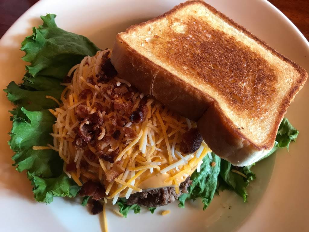 Waterstreet Pub | restaurant | 1525 Water St, Peru, IL 61354, USA | 8152230400 OR +1 815-223-0400