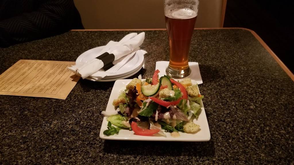 Sammys Pizza & Italian Restaurant | restaurant | 2161 S Oneida St, Green Bay, WI 54304, USA | 9204996644 OR +1 920-499-6644