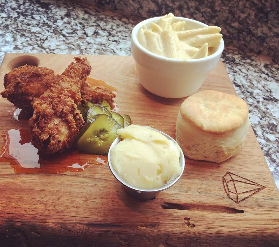 Karat Bar and Bistro | restaurant | 800 Ohio Ave, Wichita Falls, TX 76301, USA | 9407200175 OR +1 940-720-0175