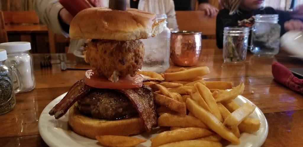 Dotzy’s | Restaurant and Saloon | restaurant | 240 Center St, Elgin, IA 52141, USA | 5635186061 OR +1 563-518-6061