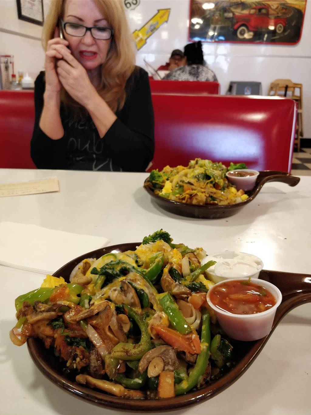 Jennys Diner | restaurant | 7750 Palm Ave #R, Highland, CA 92346, USA | 9098642480 OR +1 909-864-2480