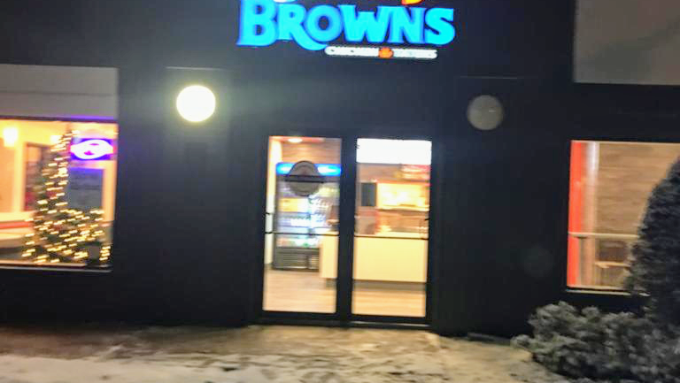 MARY BROWNS KESWICK | restaurant | 270 The Queensway S, Georgina, ON L4P 2B3, Canada | 9054768091 OR +1 905-476-8091