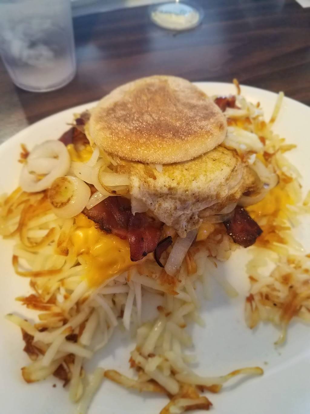 West Dubuque Tap | restaurant | 1701 Asbury Rd, Dubuque, IA 52001, USA | 5635569647 OR +1 563-556-9647