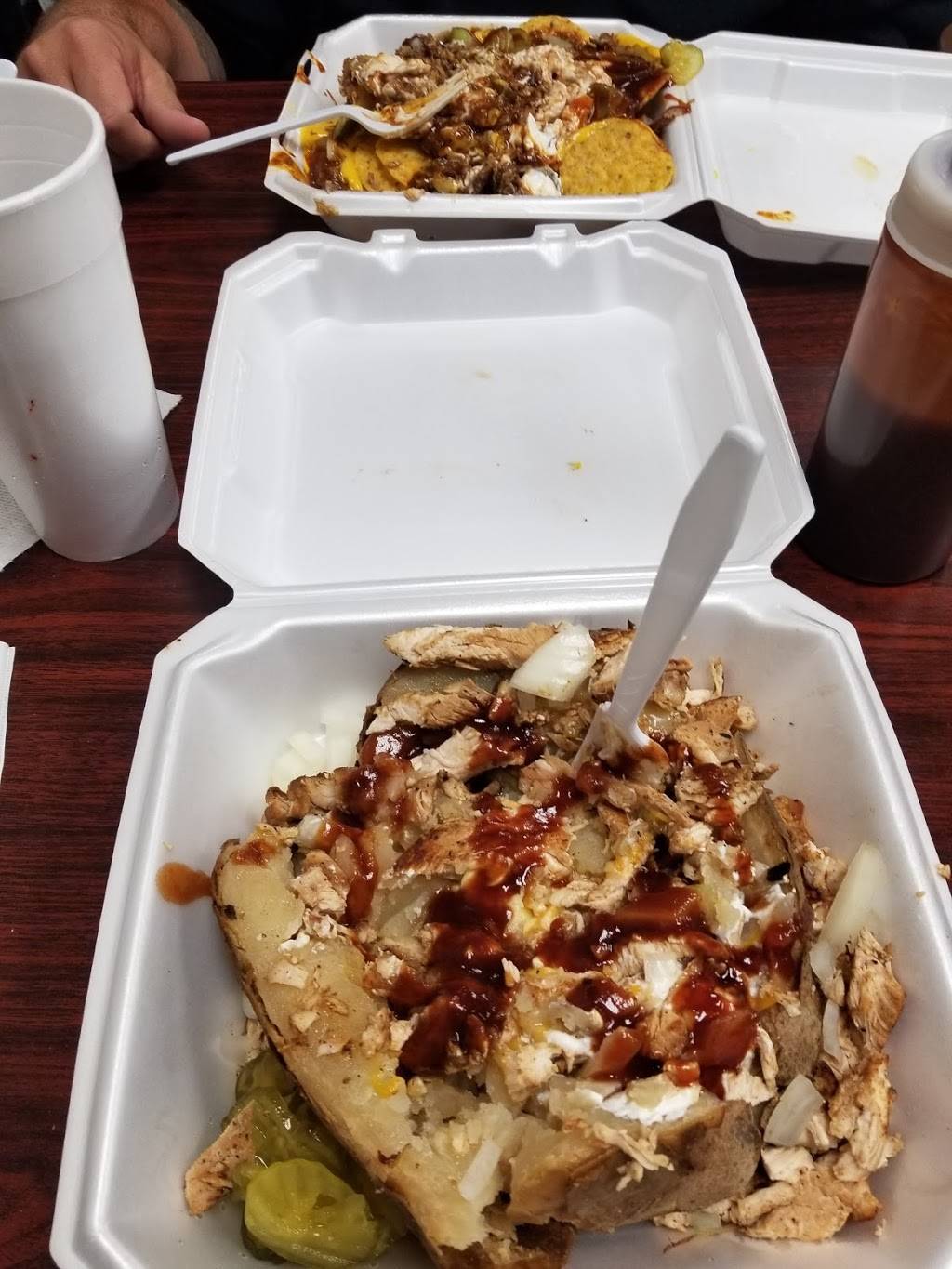 Gary Glenns BBQ | restaurant | 5801 S Sooner Rd D, Oklahoma City, OK 73135, USA | 4056195700 OR +1 405-619-5700