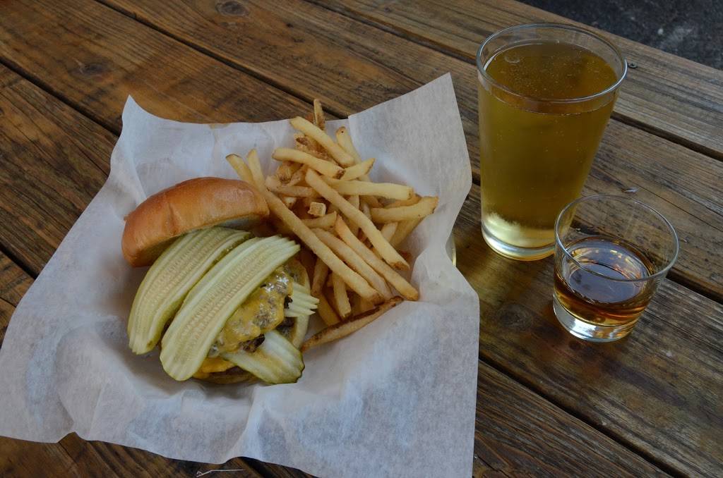 The Map Room | restaurant | 416 3rd St SE #8401, Cedar Rapids, IA 52401, USA | 3193620417 OR +1 319-362-0417