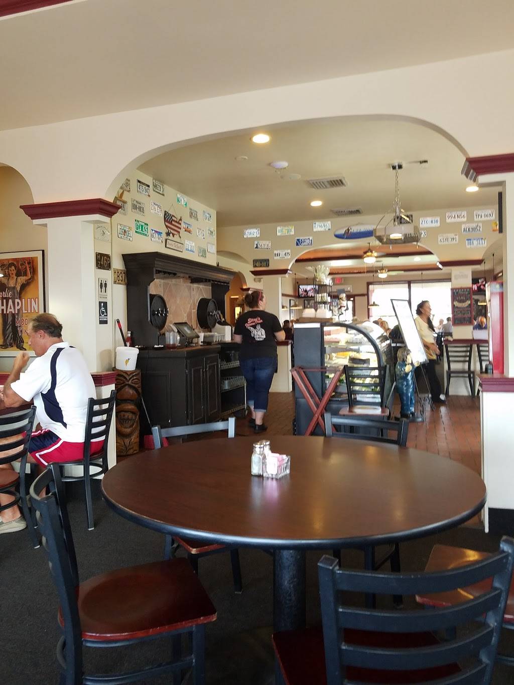 Steves Famous Diner | restaurant | 2011 N Atlantic Ave, Daytona Beach, FL 32118, USA | 3862527340 OR +1 386-252-7340