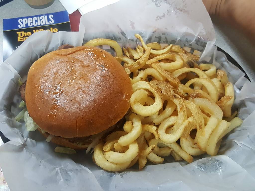 Twisters Burgers and Burritos | restaurant | 3240 Coors Blvd NW, Albuquerque, NM 87120, USA | 5058396966 OR +1 505-839-6966