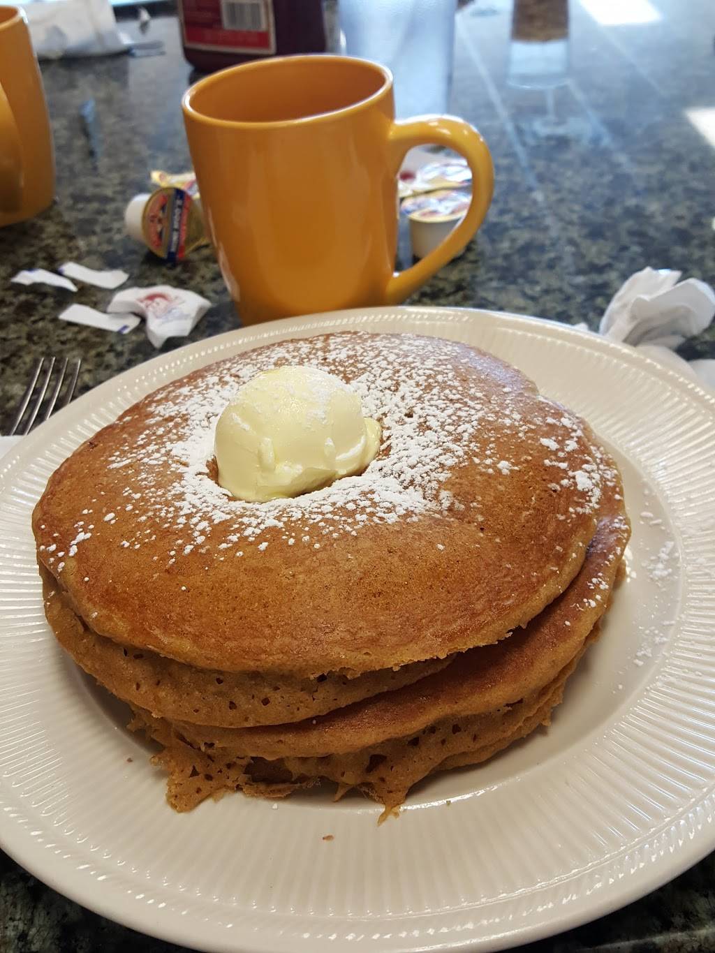 DCracked Egg | restaurant | 2044 Atlantic Ave, Chesapeake, VA 23324, USA | 7575433447 OR +1 757-543-3447