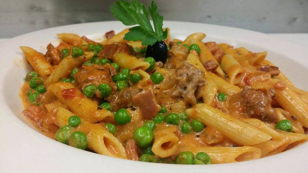 Pats Pizza and Ristorante | restaurant | 2679 N Lincoln Ave, Chicago, IL 60614, USA | 7732480168 OR +1 773-248-0168