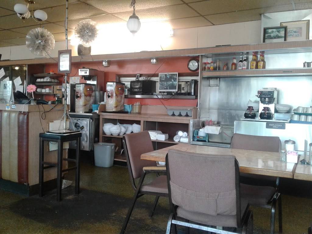 Favorites Restaurant | restaurant | 6318 S Shields Blvd, Oklahoma City, OK 73149, USA | 4056326659 OR +1 405-632-6659