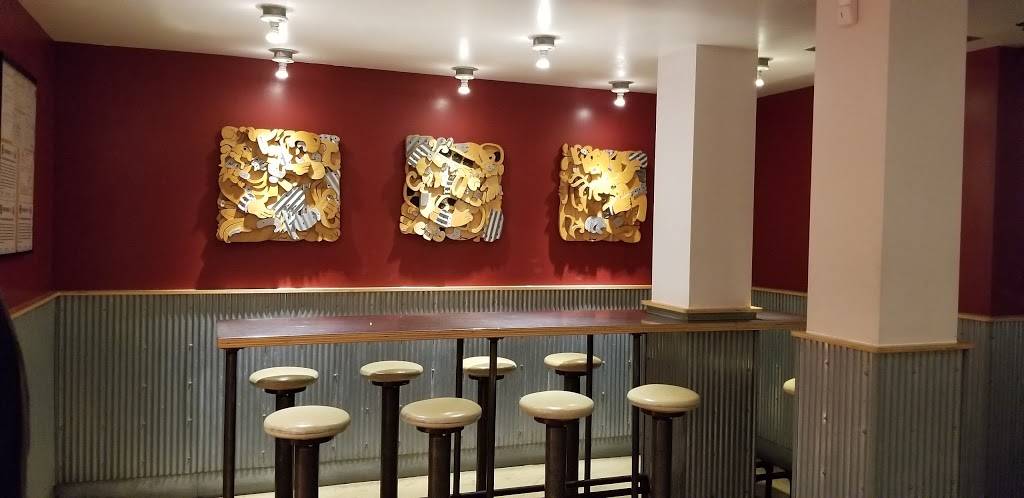 Chipotle Mexican Grill | restaurant | 41 S Court St, Athens, OH 45701, USA | 7405923656 OR +1 740-592-3656