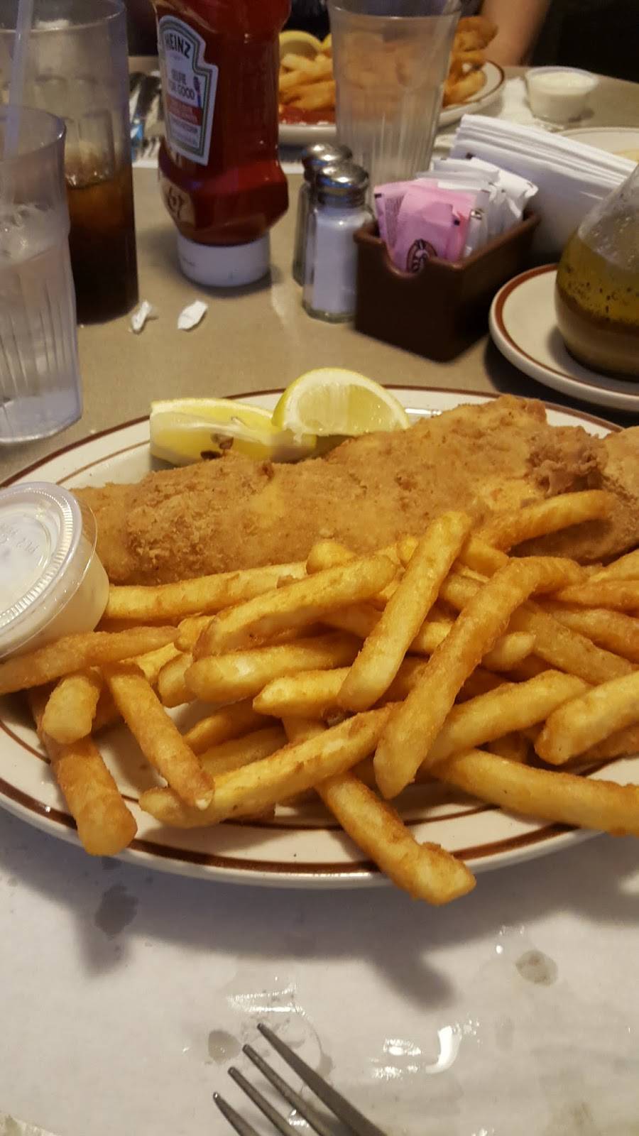 Family Tree | restaurant | 4346 Bailey Ave, Amherst, NY 14226, USA | 7168382233 OR +1 716-838-2233