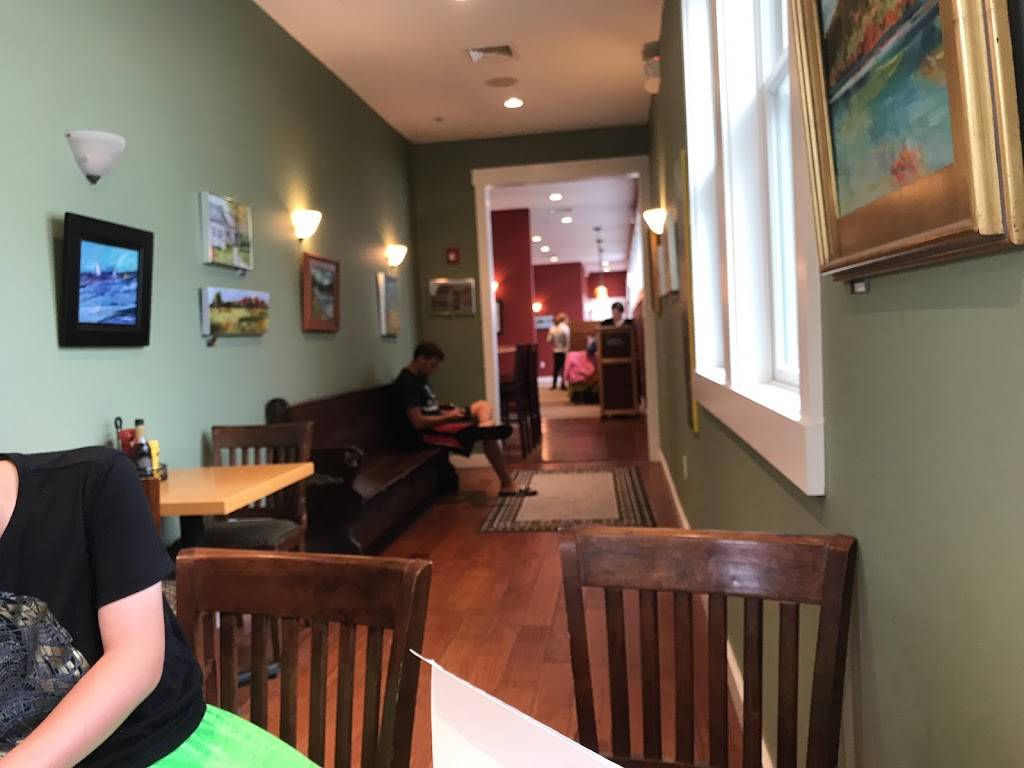 Colonels Restaurant | restaurant | 143 Main St, Northeast Harbor, ME 04662, USA | 2072765147 OR +1 207-276-5147