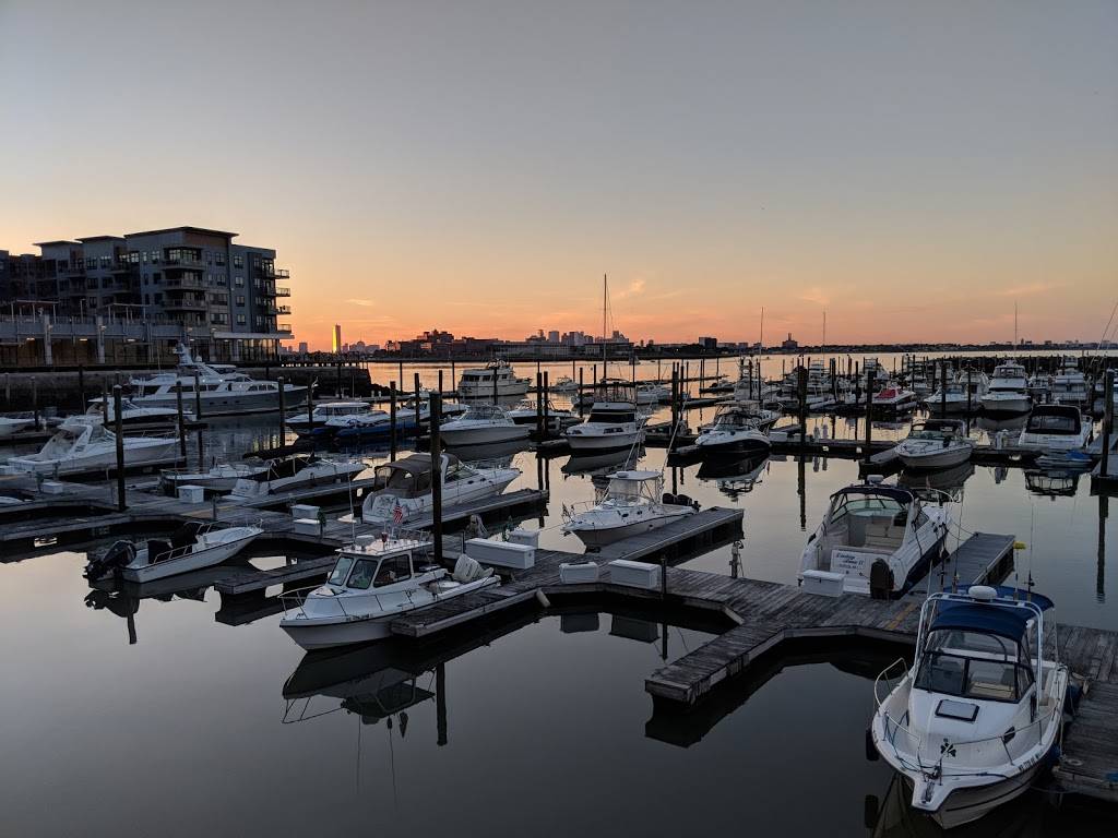 Port 305 | restaurant | 305 Victory Rd, Quincy, MA 02171, USA | 6173024447 OR +1 617-302-4447