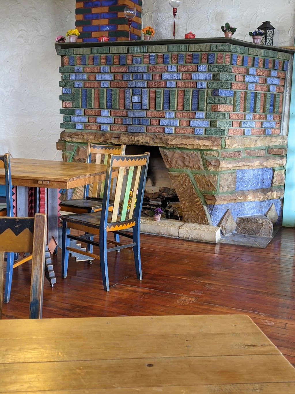 Shaffer Hotel | restaurant | 103 W Main St, Mountainair, NM 87036, USA | 5058472888 OR +1 505-847-2888