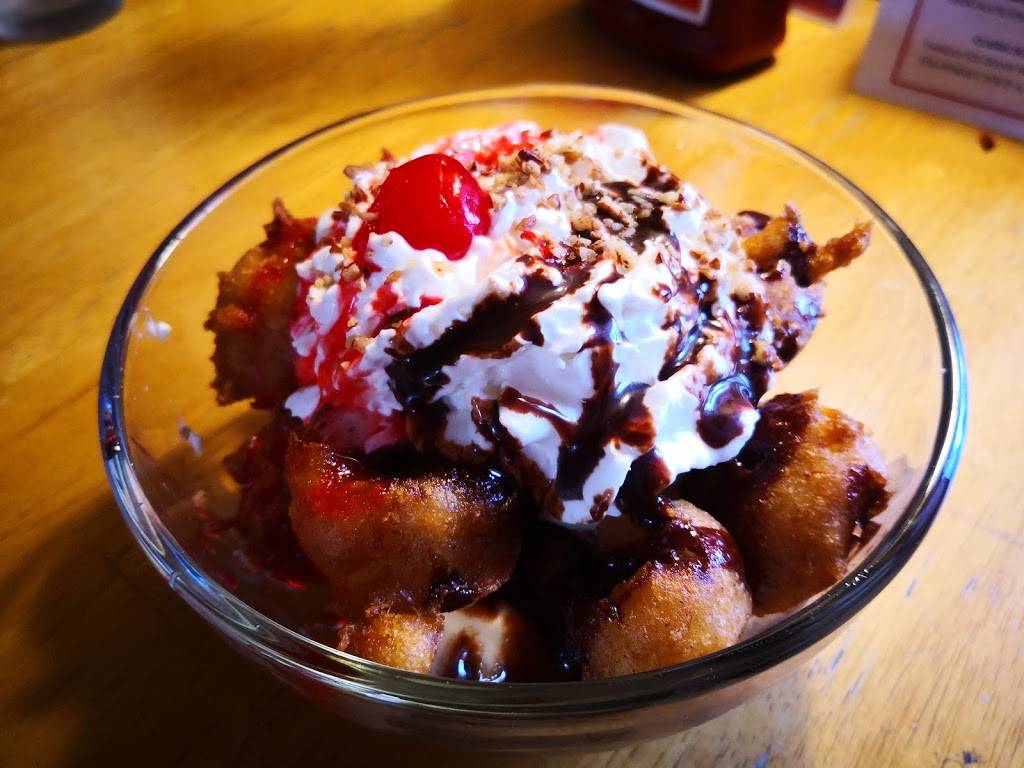 Roxys Burgers | restaurant | 432 Robert E Lee,, San Antonio, TX 78219, USA | 2104370584 OR +1 210-437-0584