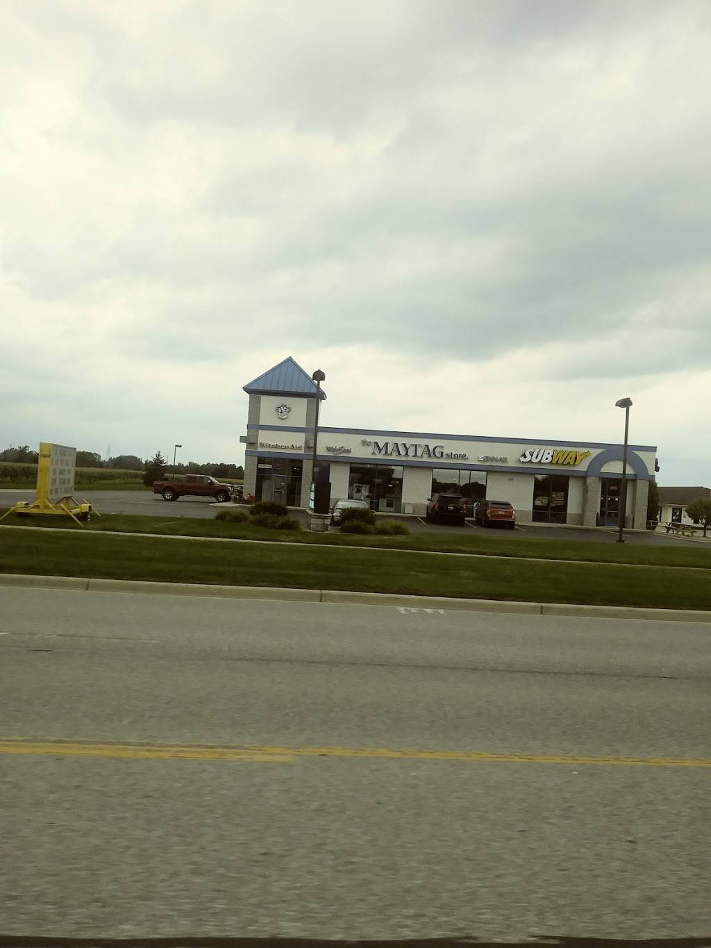 Subway | restaurant | 3800 Tittabawassee Rd, Saginaw, MI 48604, USA | 9892499002 OR +1 989-249-9002