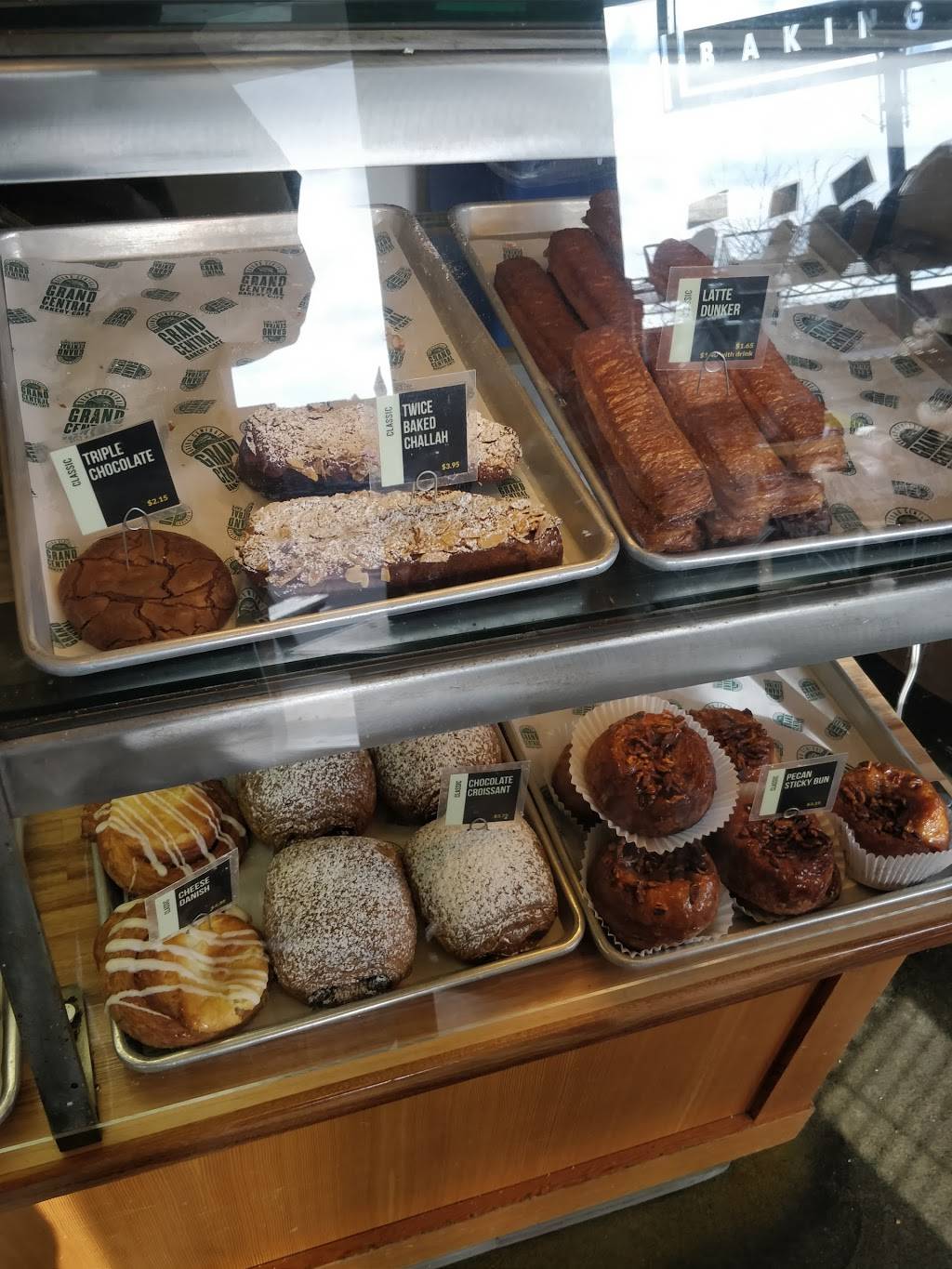 Grand Central Bakery | bakery | 626 SW 152nd St, Burien, WA 98166, USA | 2064361065 OR +1 206-436-1065