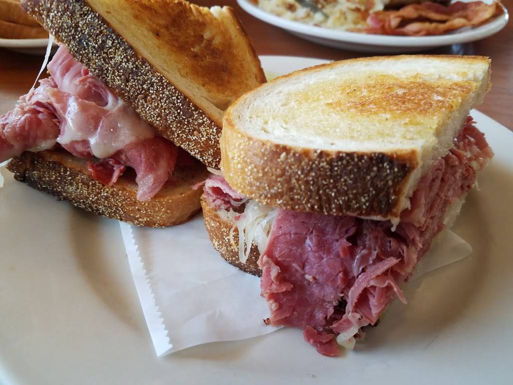 Louies Ham & Corn Beef Shop | restaurant | 11450 E 9 Mile Rd, Warren, MI 48089, USA | 5867571330 OR +1 586-757-1330