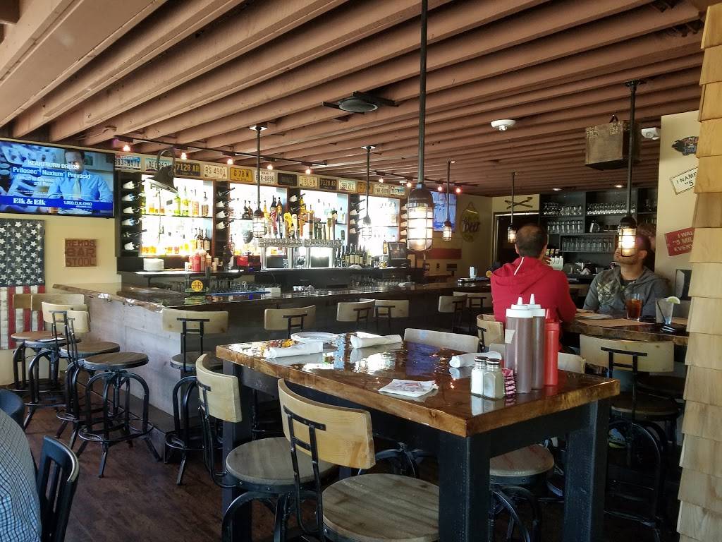 Smokin Qs BBQ and Beer House | restaurant | 718 Som Center Rd, Mayfield, OH 44143, USA | 4406460429 OR +1 440-646-0429