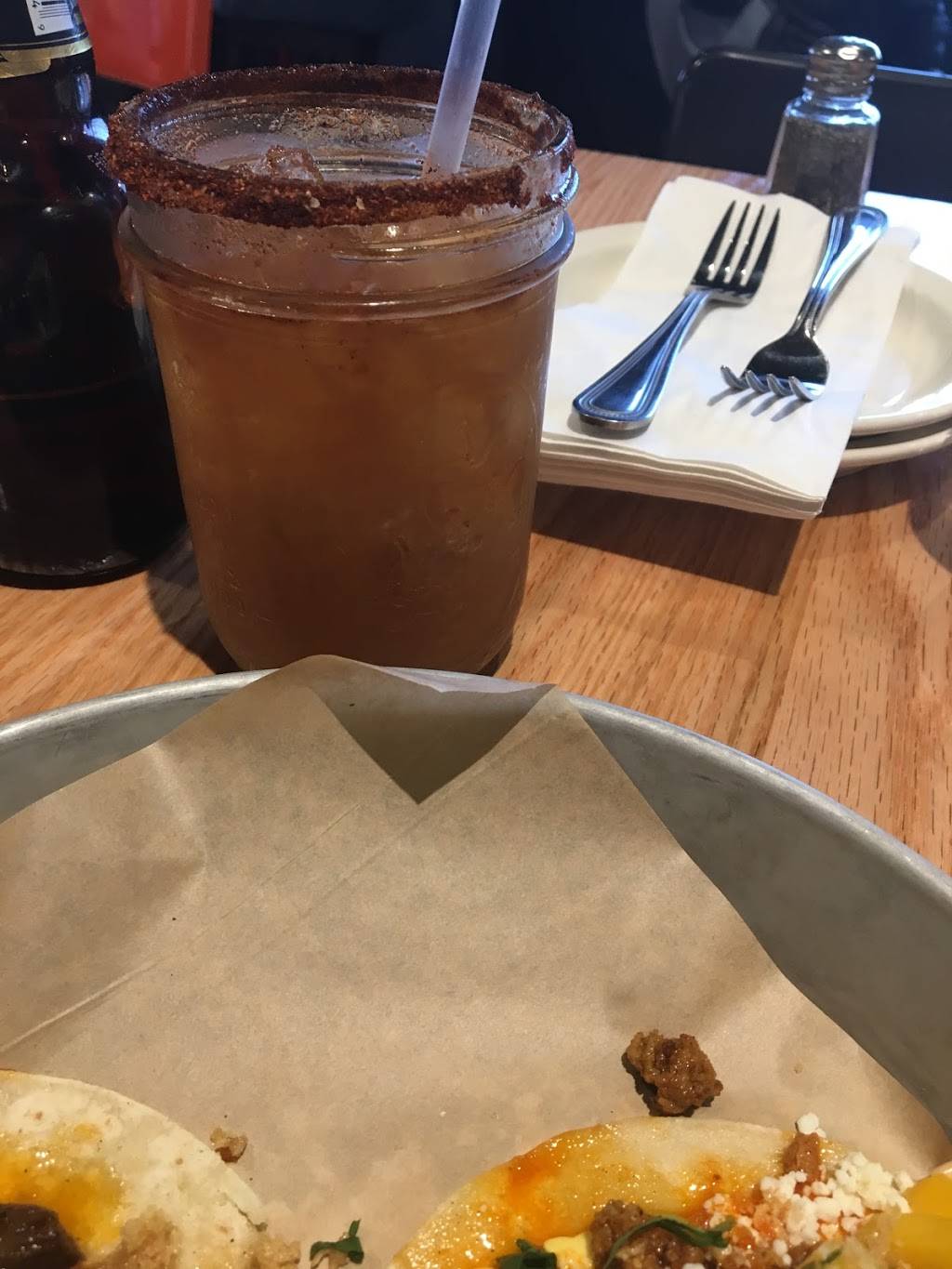 La Carnita | restaurant | Baltimore/Washington International Thurgood Marshall Airport (BWI), 7035 Elm Rd, Baltimore, MD 21240, USA | 4104876503 OR +1 410-487-6503