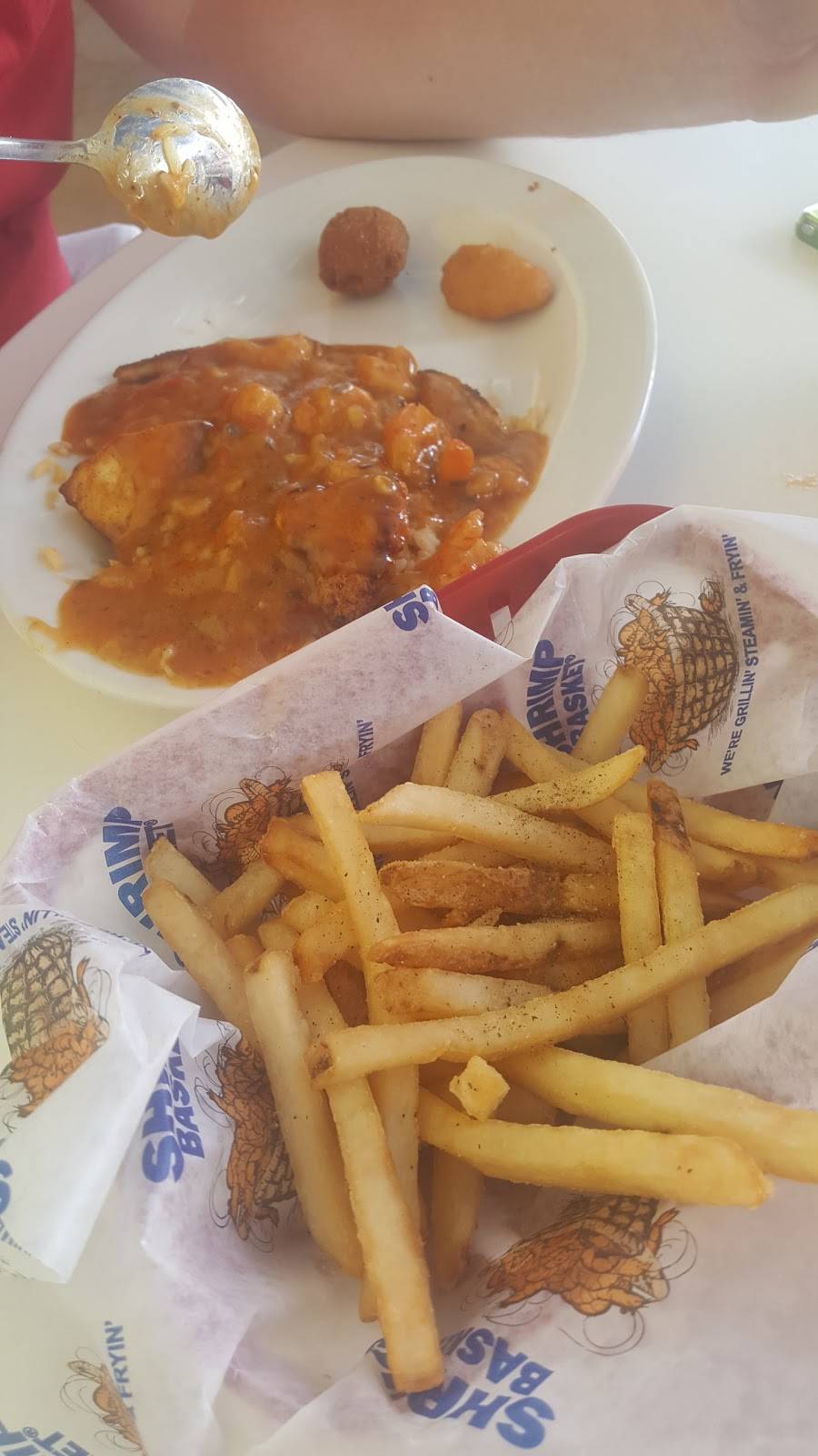 Shrimp Basket Columbus | restaurant | 6073 Veterans Pkwy, Columbus, GA 31909, USA | 7622087000 OR +1 762-208-7000