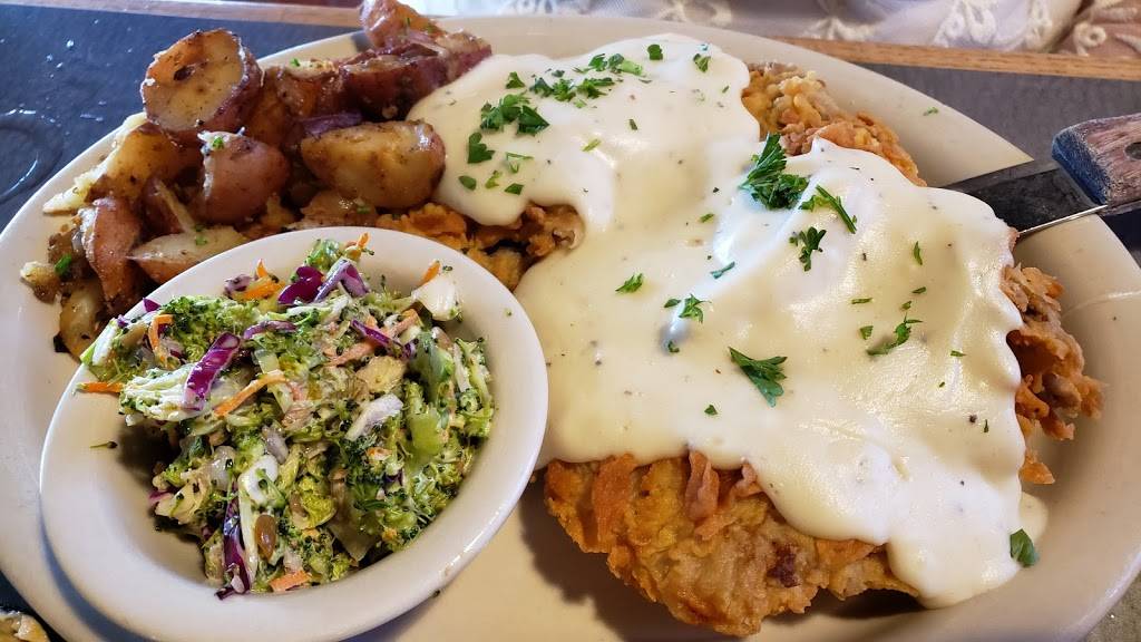 Railroad Brewing Co | restaurant | 1214 N Chaparral St, Corpus Christi, TX 78401, USA | 3618836200 OR +1 361-883-6200