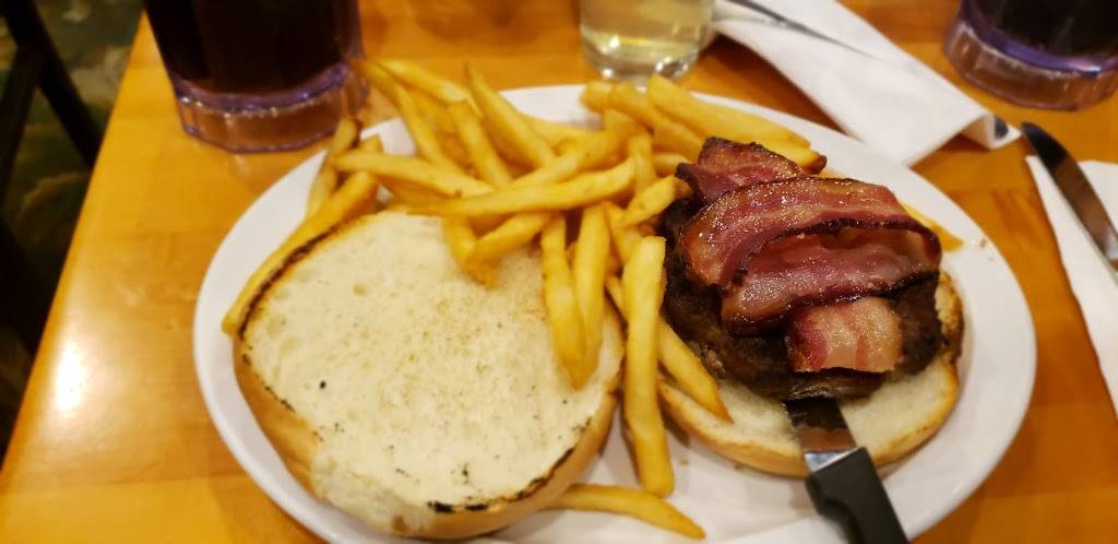 Granzellas Bakery | restaurant | 451 6th St, Williams, CA 95987, USA | 5304732561 OR +1 530-473-2561