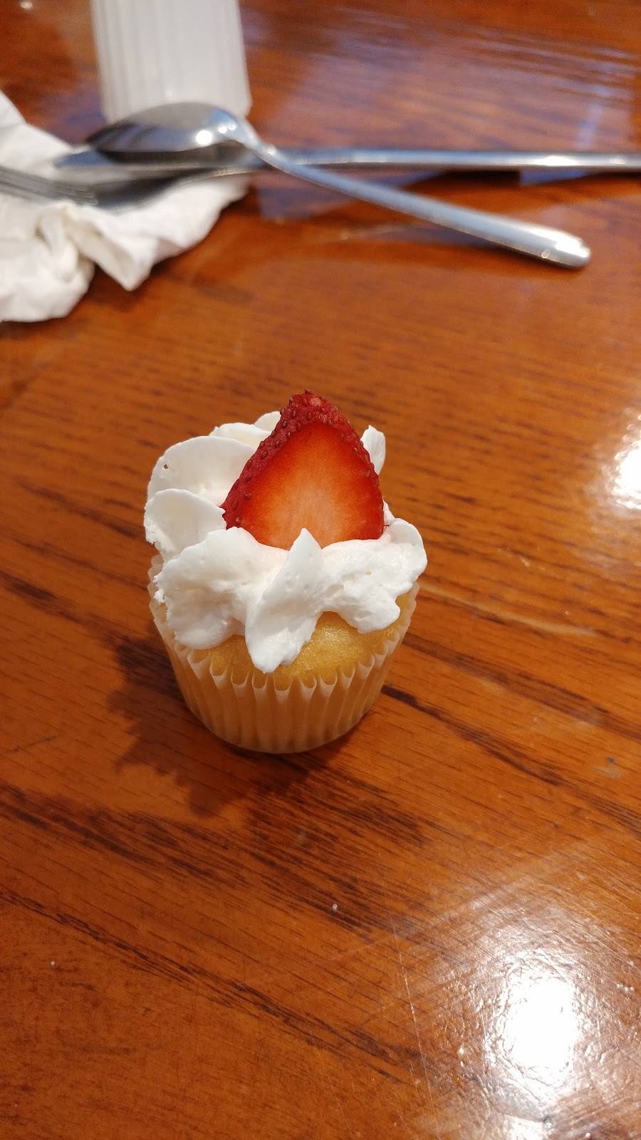 Lennys Pancake House | restaurant | 1610 S Kings Hwy, Myrtle Beach, SC 29577, USA | 8439459699 OR +1 843-945-9699