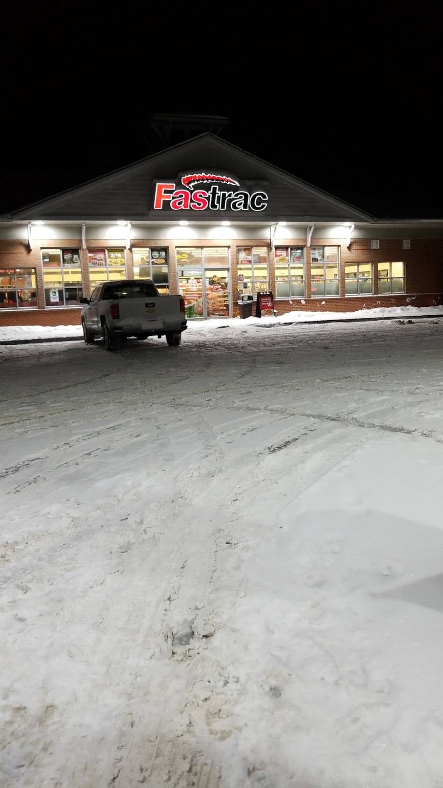 Fastrac | cafe | 2500 Browncroft Blvd, Rochester, NY 14625, USA | 5852182010 OR +1 585-218-2010